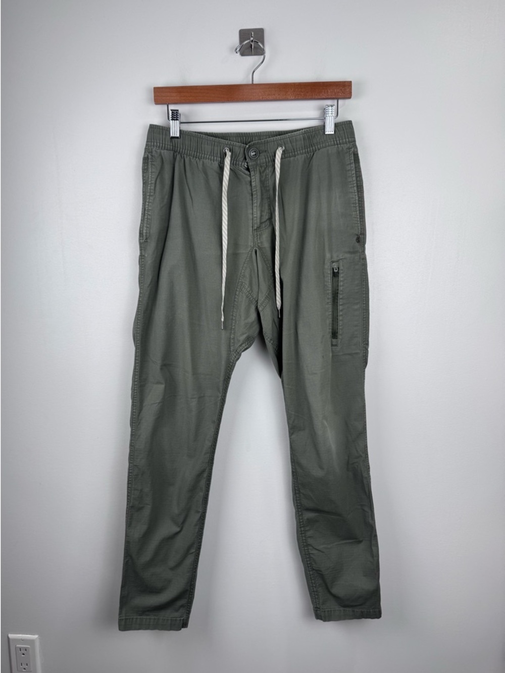 Vuori Men Green Ripstop Pant Size Medium‎
